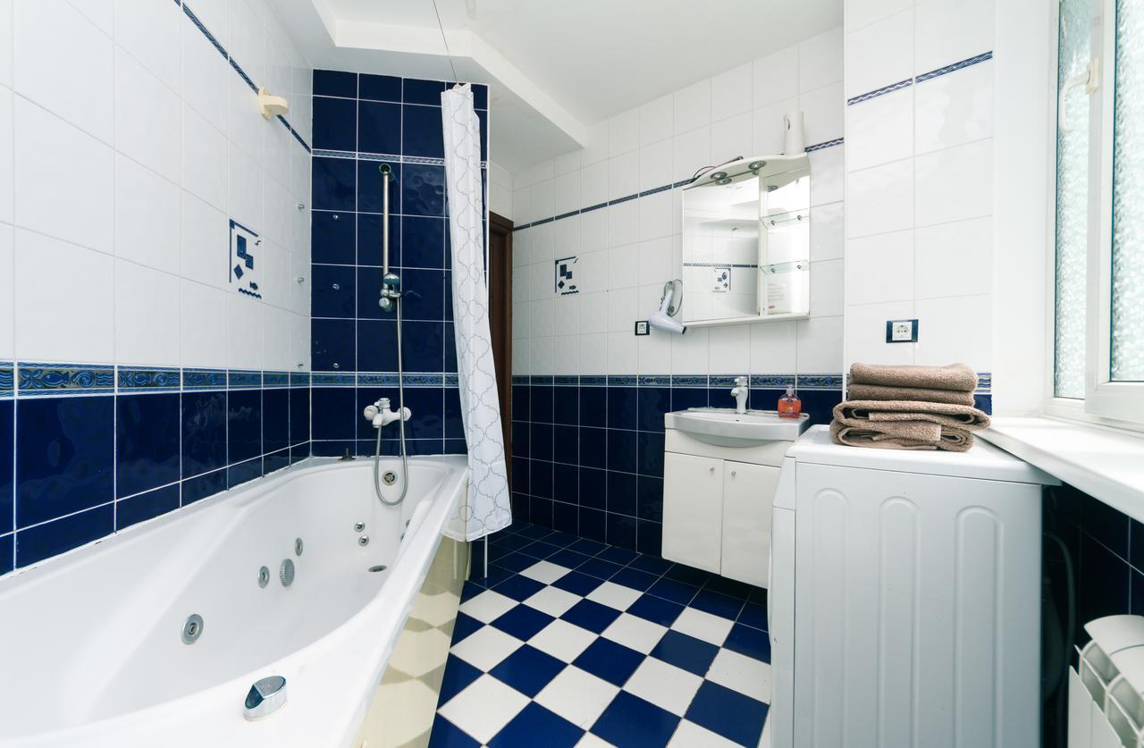 Two Bedroom Apartment On Kreschatik, Kyiv Center With Great View المظهر الخارجي الصورة